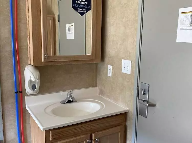 Hotelli Target Hospitality Odessa East Lodge