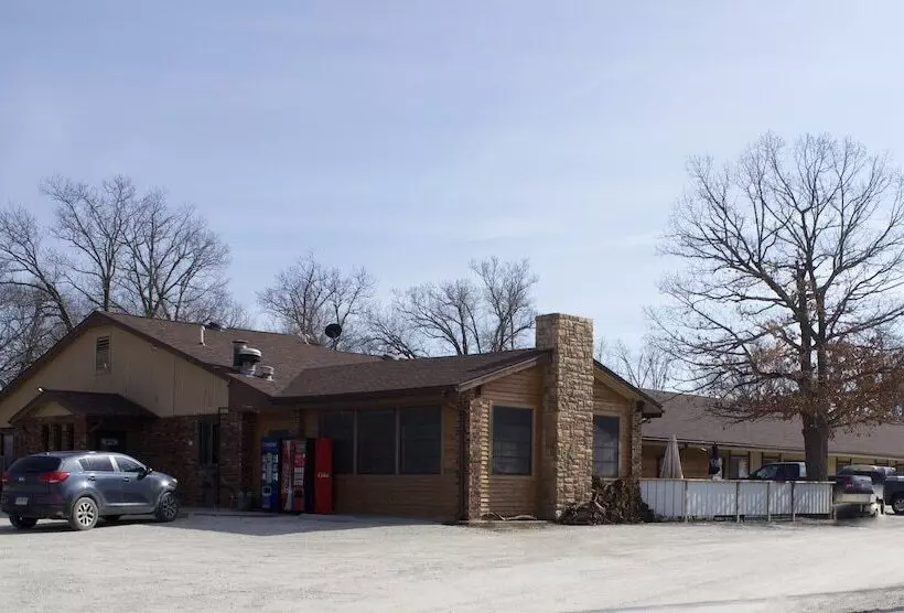 Motelli Hidden Lake Resort