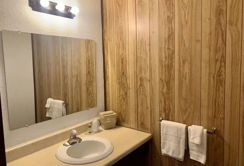 Motelli Hidden Lake Resort