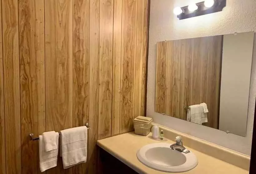 Motelli Hidden Lake Resort