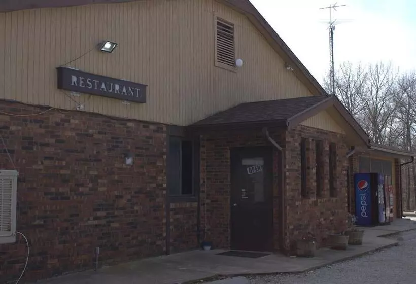 Motelli Hidden Lake Resort