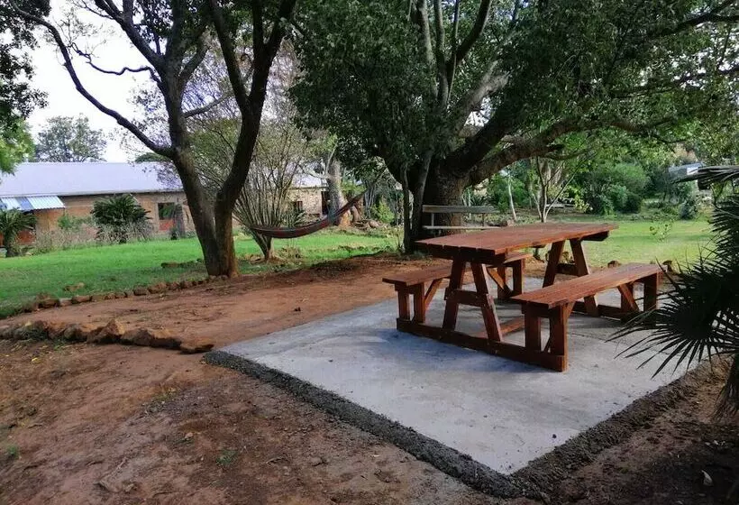 پانسیون Seven Fountains Farm