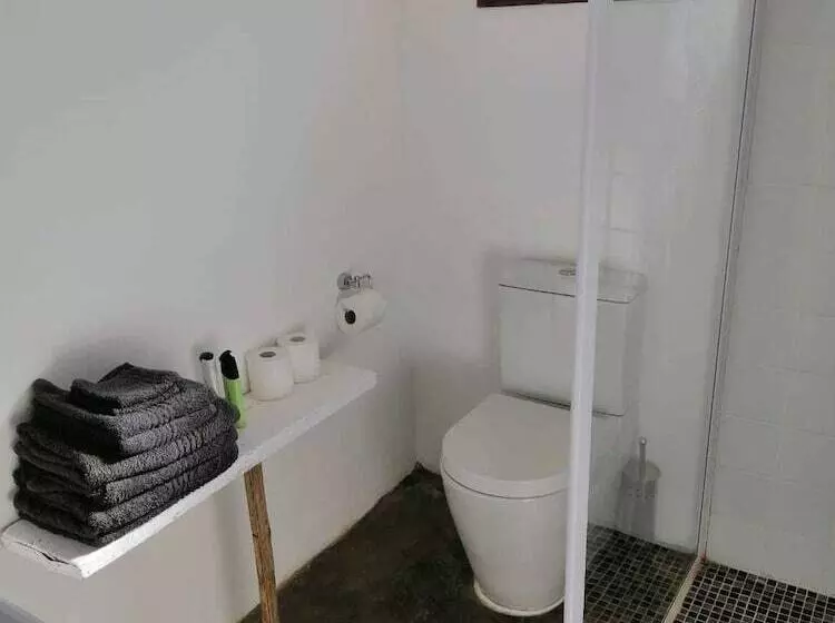 پانسیون Seven Fountains Farm