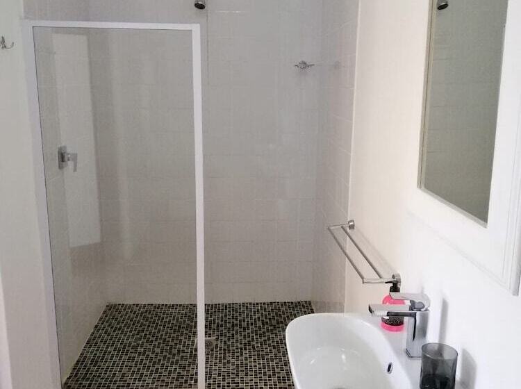 פנסיון Seven Fountains Farm