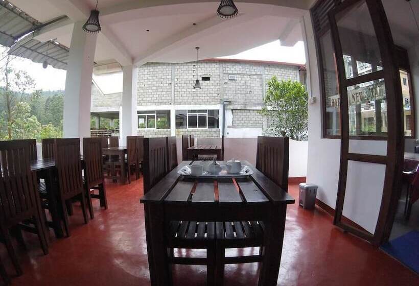 Hotell Adams Peak Inn