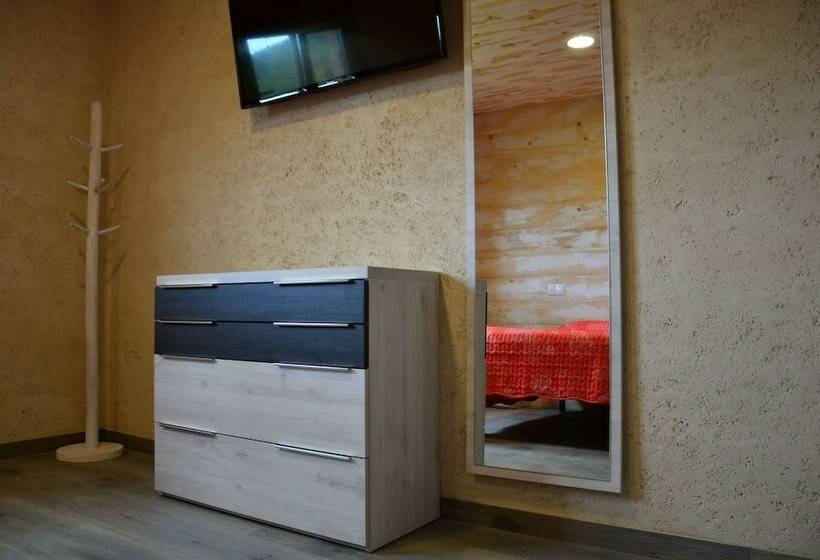 هتل Camping El Roble