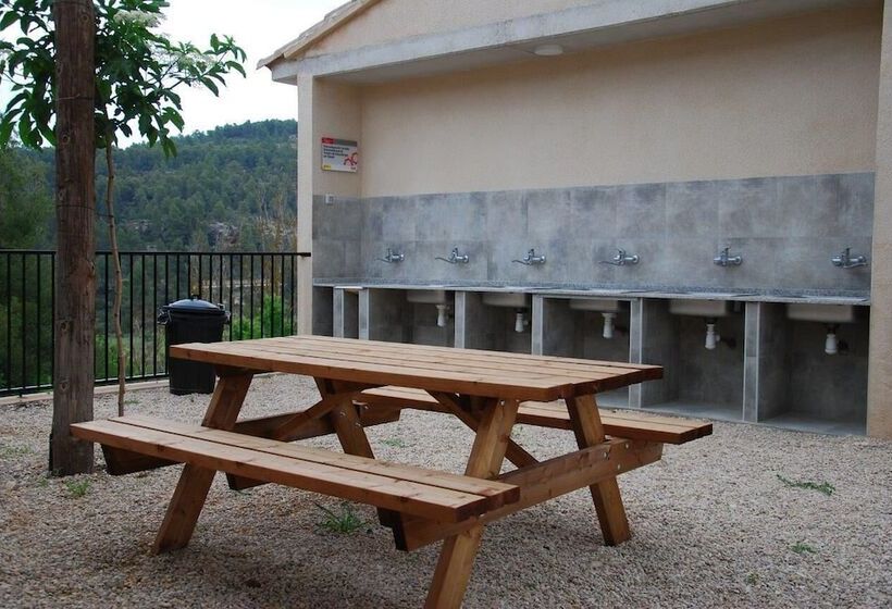 هتل Camping El Roble