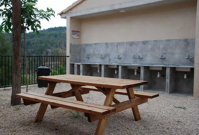 هتل Camping El Roble