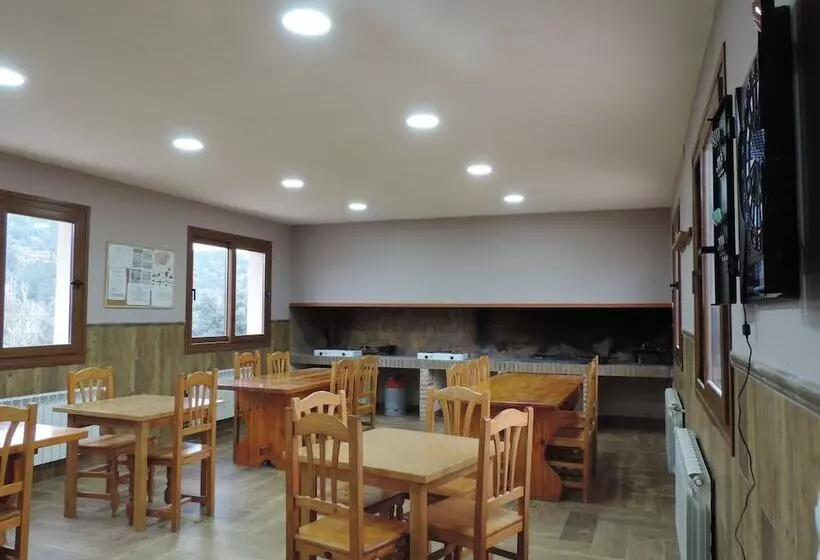 هتل Camping El Roble