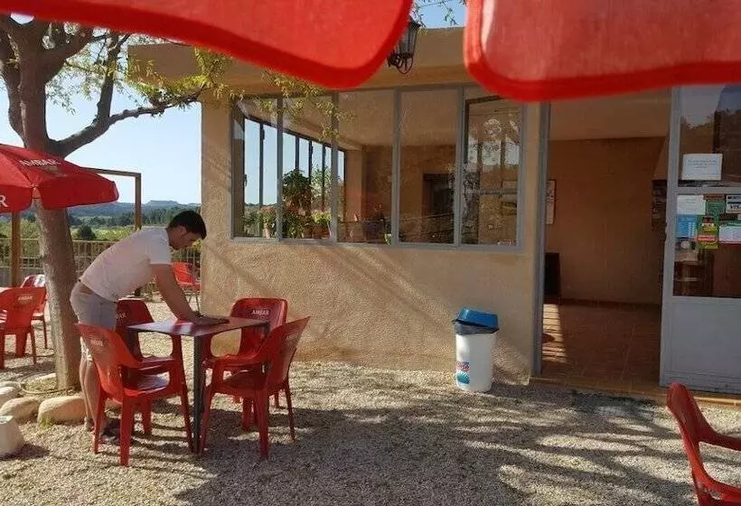 هتل Camping El Roble