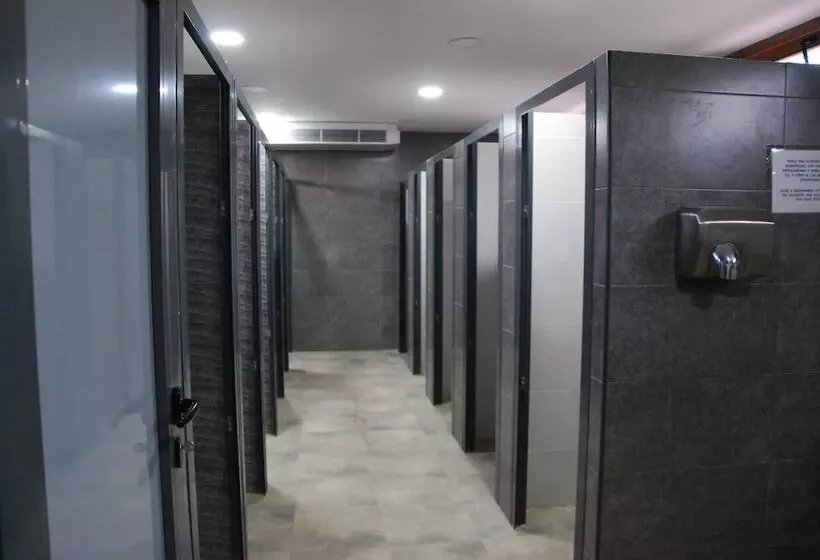 هتل Camping El Roble