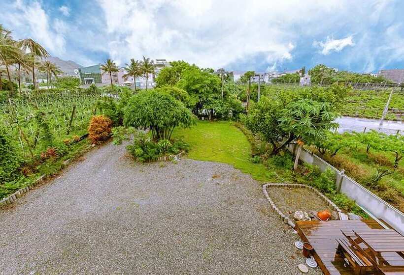 پانسیون Moonlight