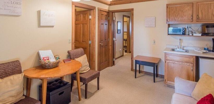 Heartland Country Resort & Lodge