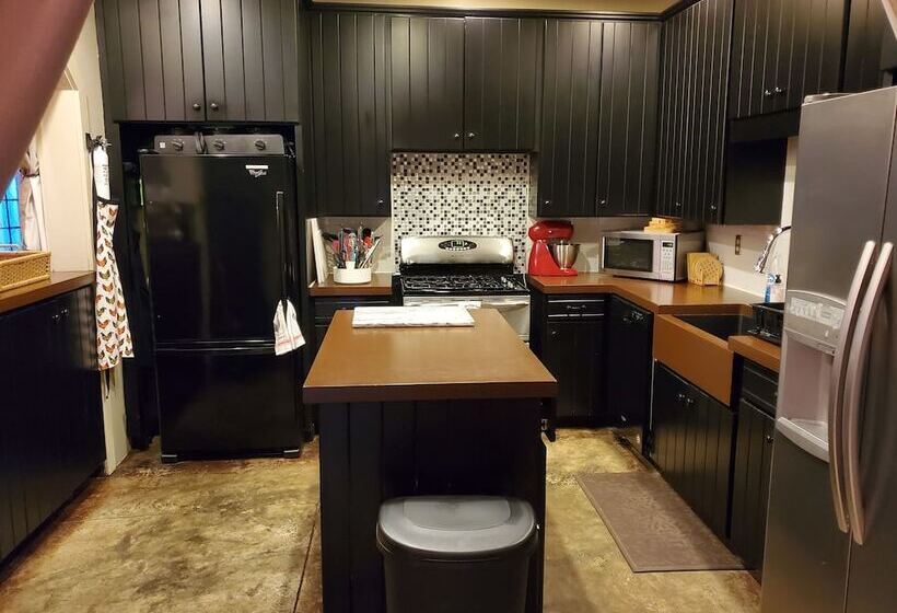 Heartland Country Resort & Lodge