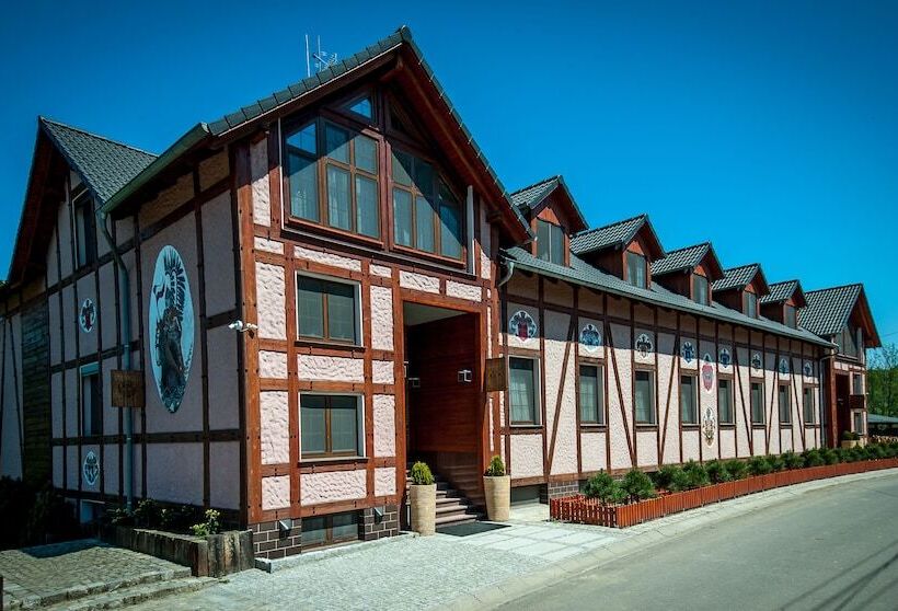 بنسيون Akademia Kuraszkow