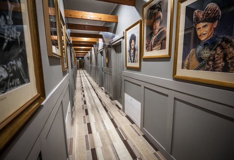 بنسيون Akademia Kuraszkow