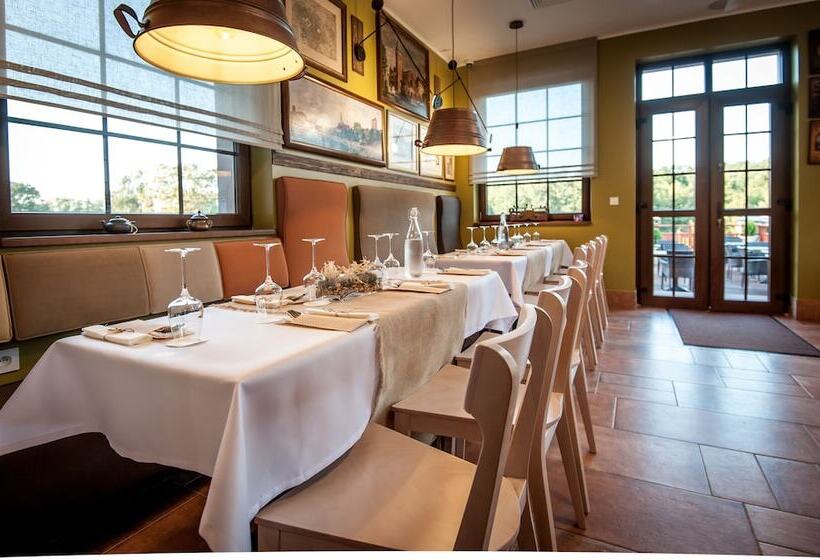 بنسيون Akademia Kuraszkow