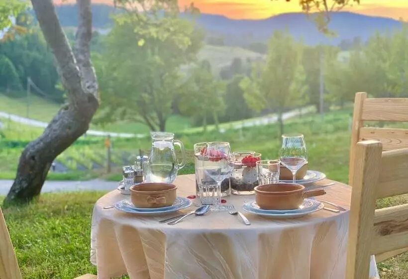 پانسیون Tourist Farm Strle With Great Local Food