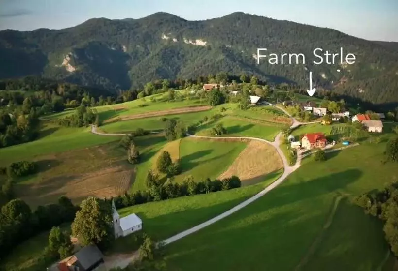 پانسیون Tourist Farm Strle With Great Local Food