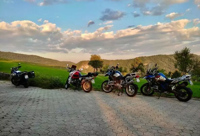 پانسیون Tourist Farm Strle With Great Local Food
