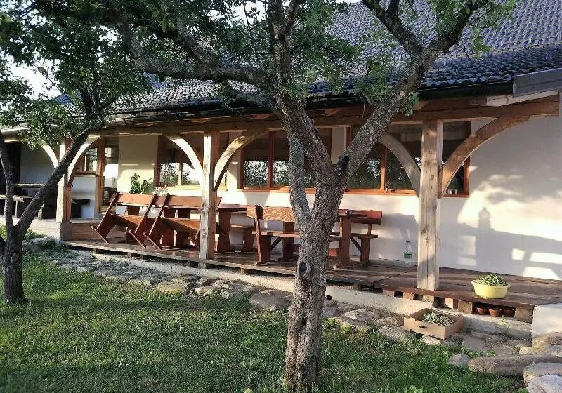 پانسیون Tourist Farm Strle With Great Local Food