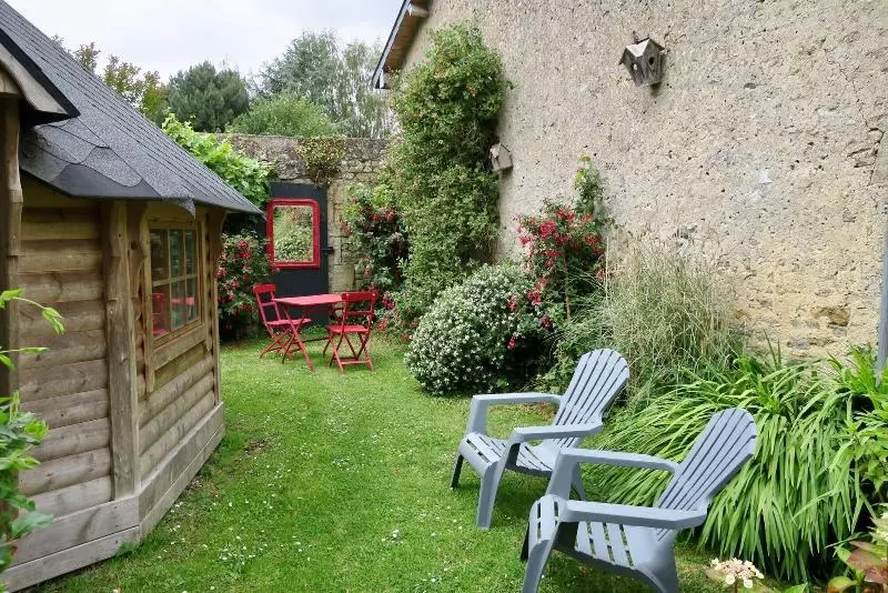 Aamiaismajoitus (B&B) Hebergement Insolite La Naomath