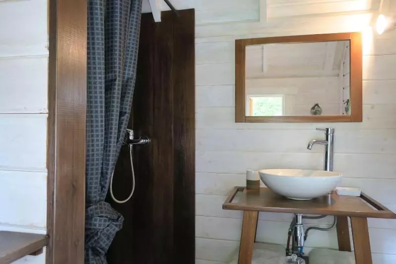 Aamiaismajoitus (B&B) Hebergement Insolite La Naomath