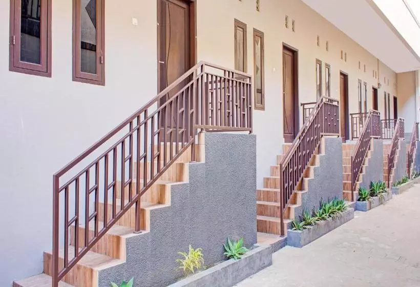 ホテル Oyo 3394 Apm Residence Syariah