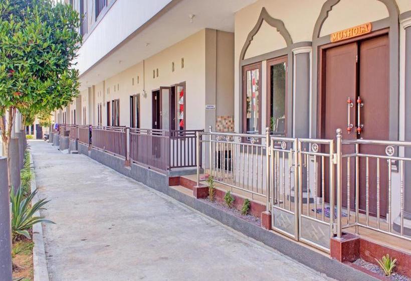 Hotel Oyo 3394 Apm Residence Syariah