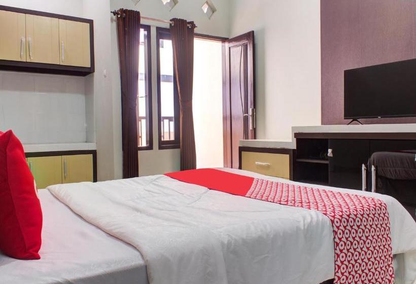 Hotel Oyo 3394 Apm Residence Syariah