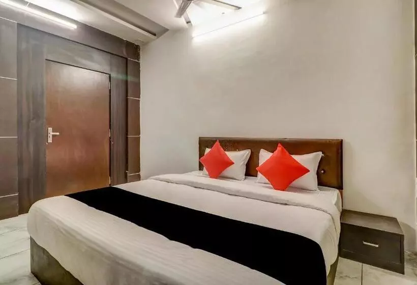 Capital O Hotel Jd3 International