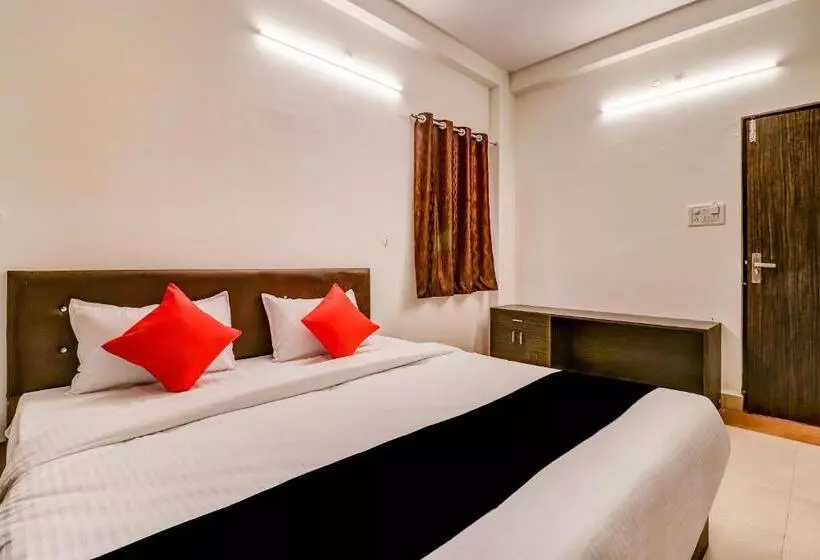 Capital O Hotel Jd3 International