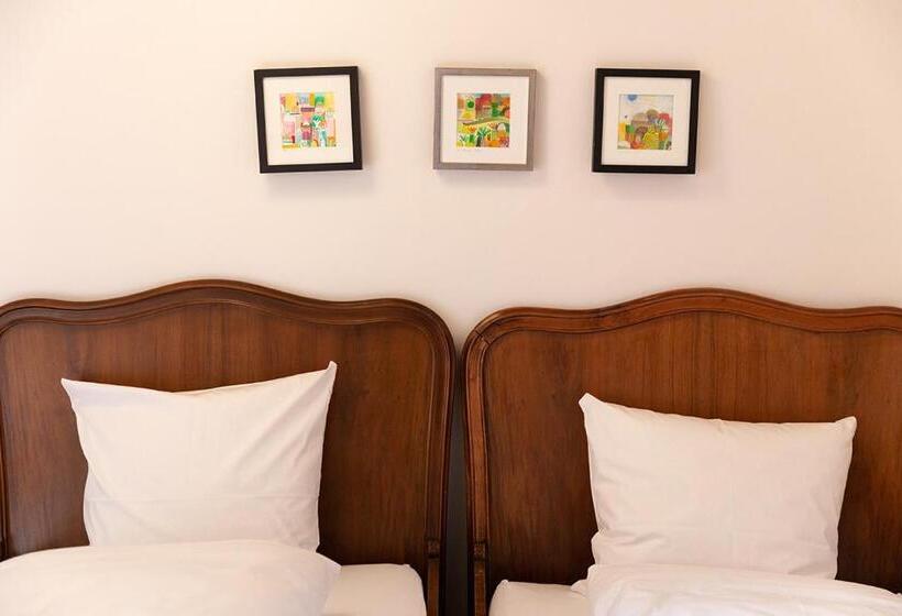 هتل Gasthof Zum Schlüssel