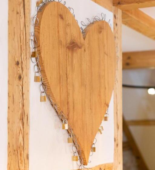 هتل Gasthof Zum Schlüssel