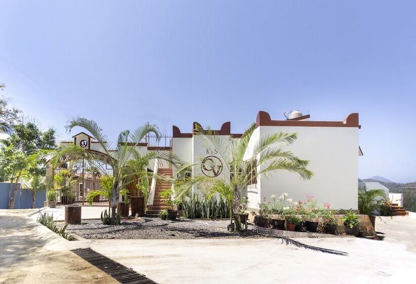 בית מלון כפרי Grand View Suites