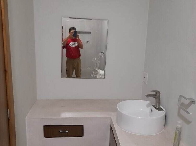 בית מלון כפרי Grand View Suites