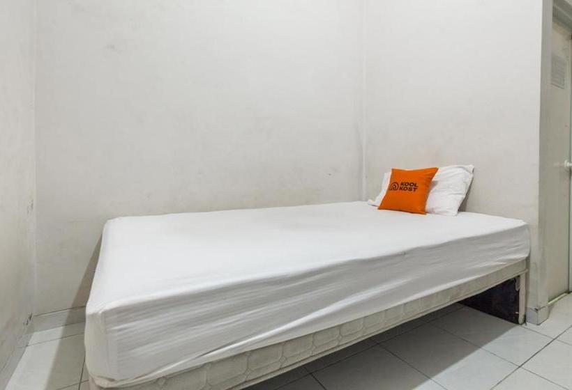 Szálloda Koolkost Female Syariah Near Undip Pleburan