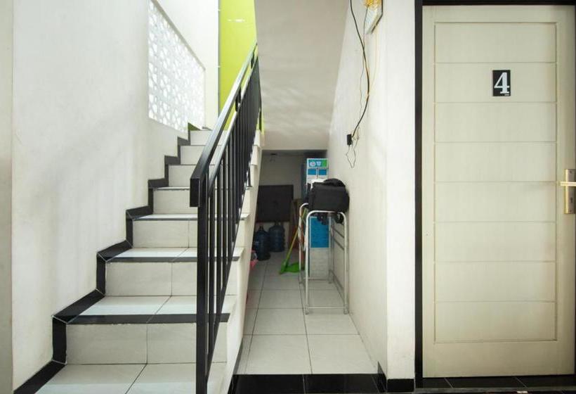 Szálloda Koolkost Female Syariah Near Undip Pleburan