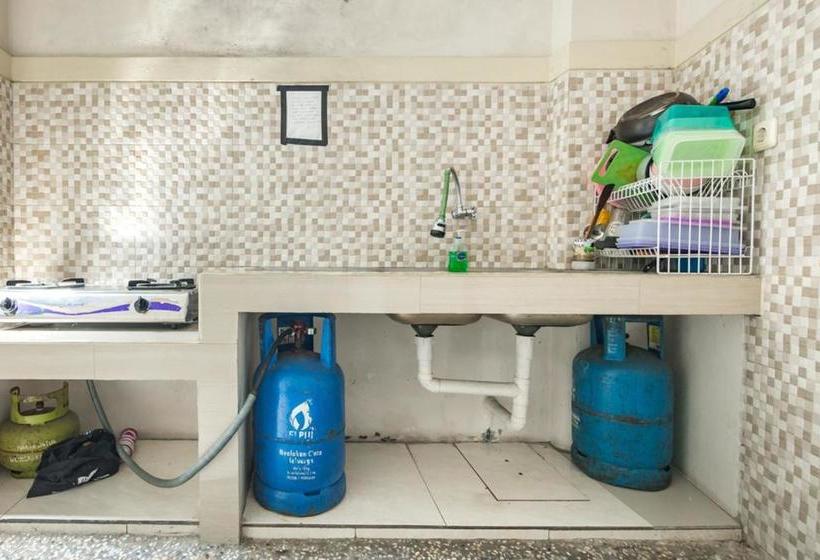 Szálloda Koolkost Female Syariah Near Undip Pleburan