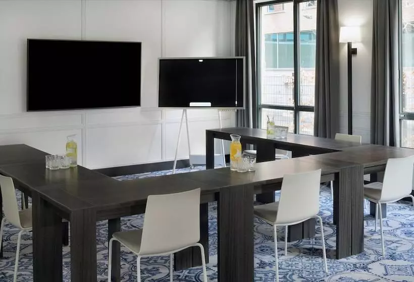 Mövenpick Hotel The Hague