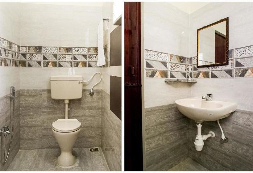 ホテル Oyo 71058 Ganga