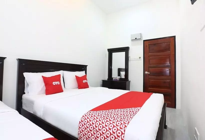 Hotelli Oyo 89678 Ady
