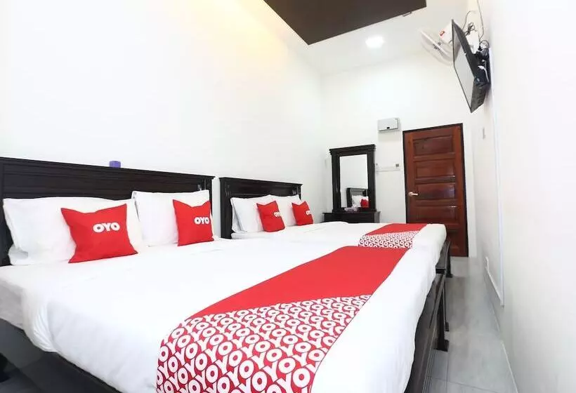 Hotelli Oyo 89678 Ady