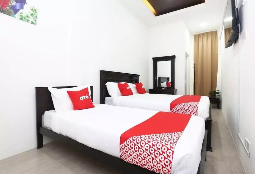 Hotelli Oyo 89678 Ady