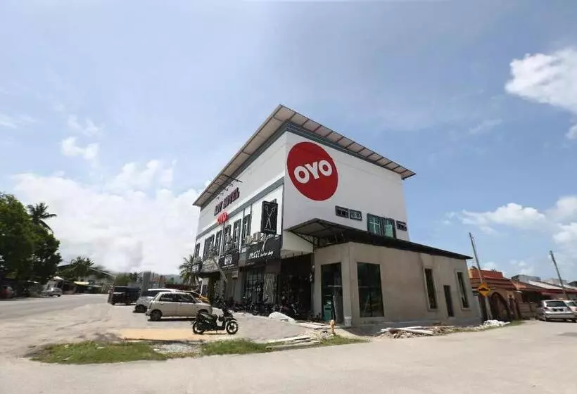Hotelli Oyo 89678 Ady