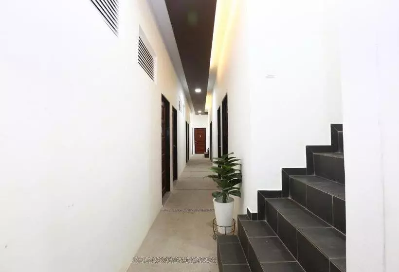 Hotelli Oyo 89678 Ady