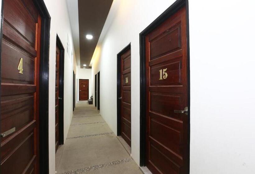 בית מלון כפרי Oyo 89678 Ady