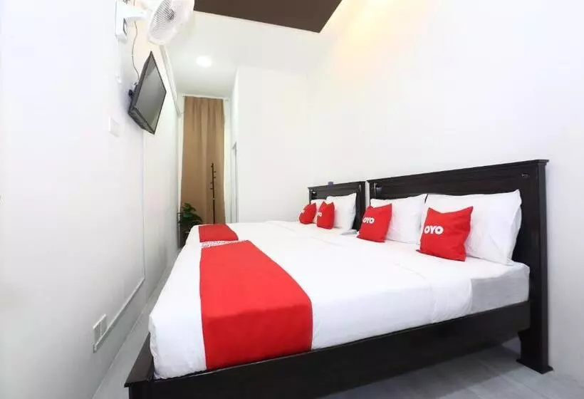 Hotelli Oyo 89678 Ady