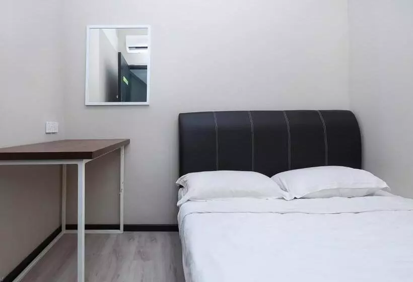 ホテル Spot On 89838 Lm Residence