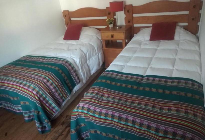 پانسیون Hostal Nomade